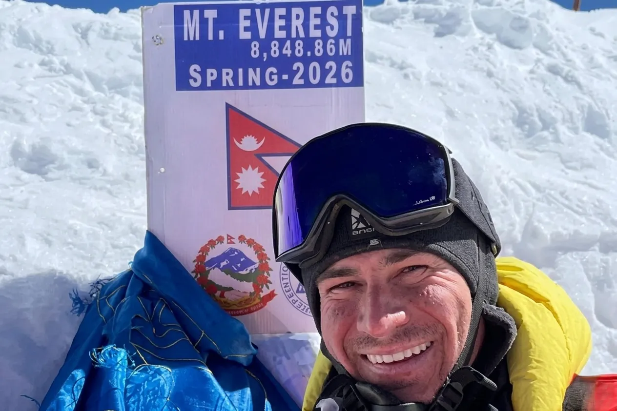 Rustam Nabiev Makes History by Climbing Mount Everest Without Prosthetic Legs