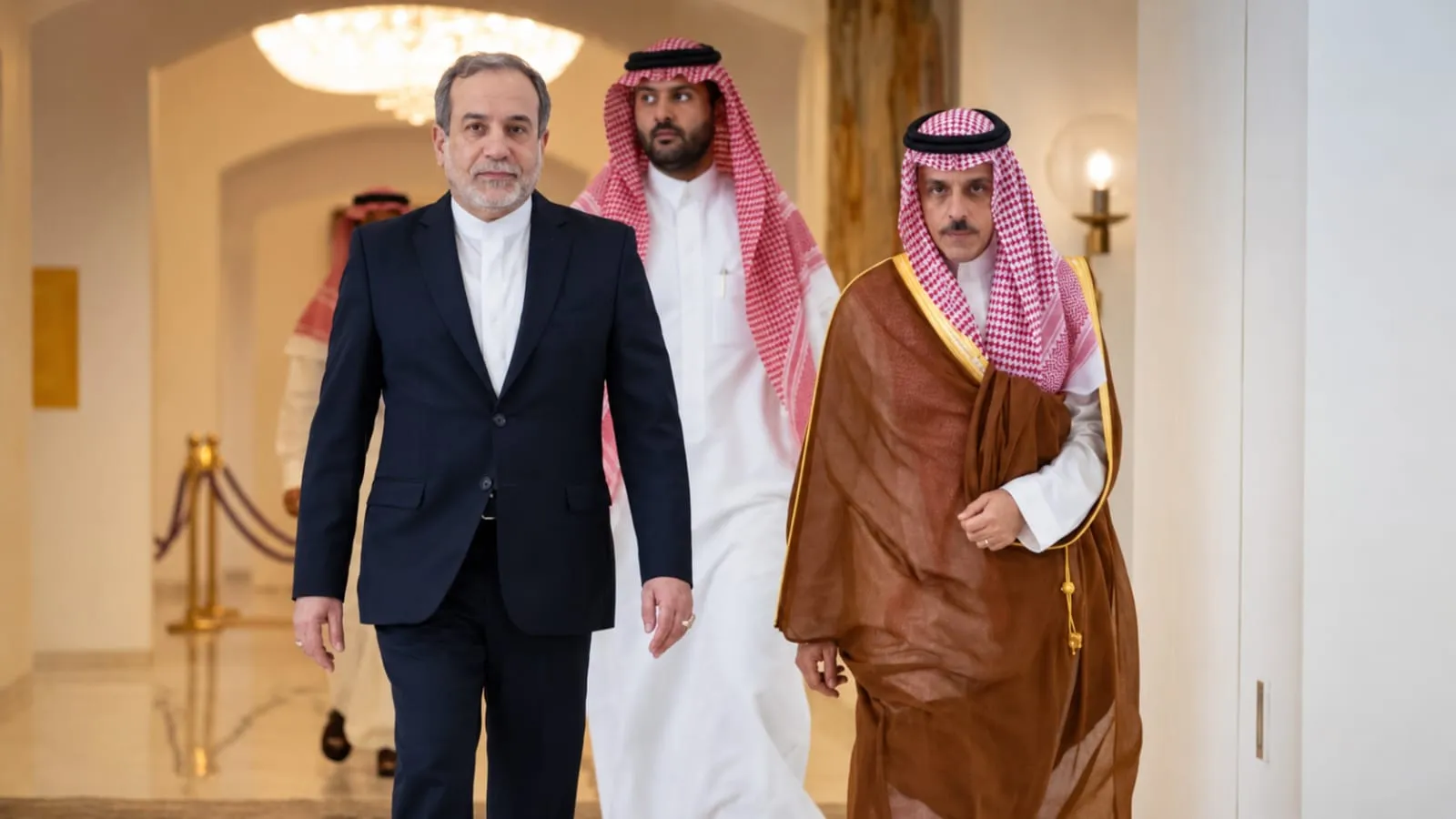 Pakistan Reaffirms Support for Saudi Arabia Amid Rising Regional Tensions