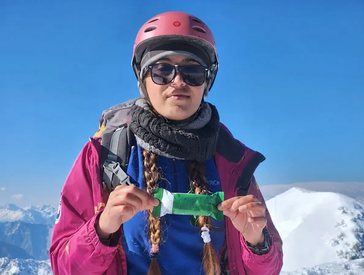 Balochistan's 14-Year-Old Malaika Khilji Becomes First Female from the Province to Summit Khosar Gang Peak